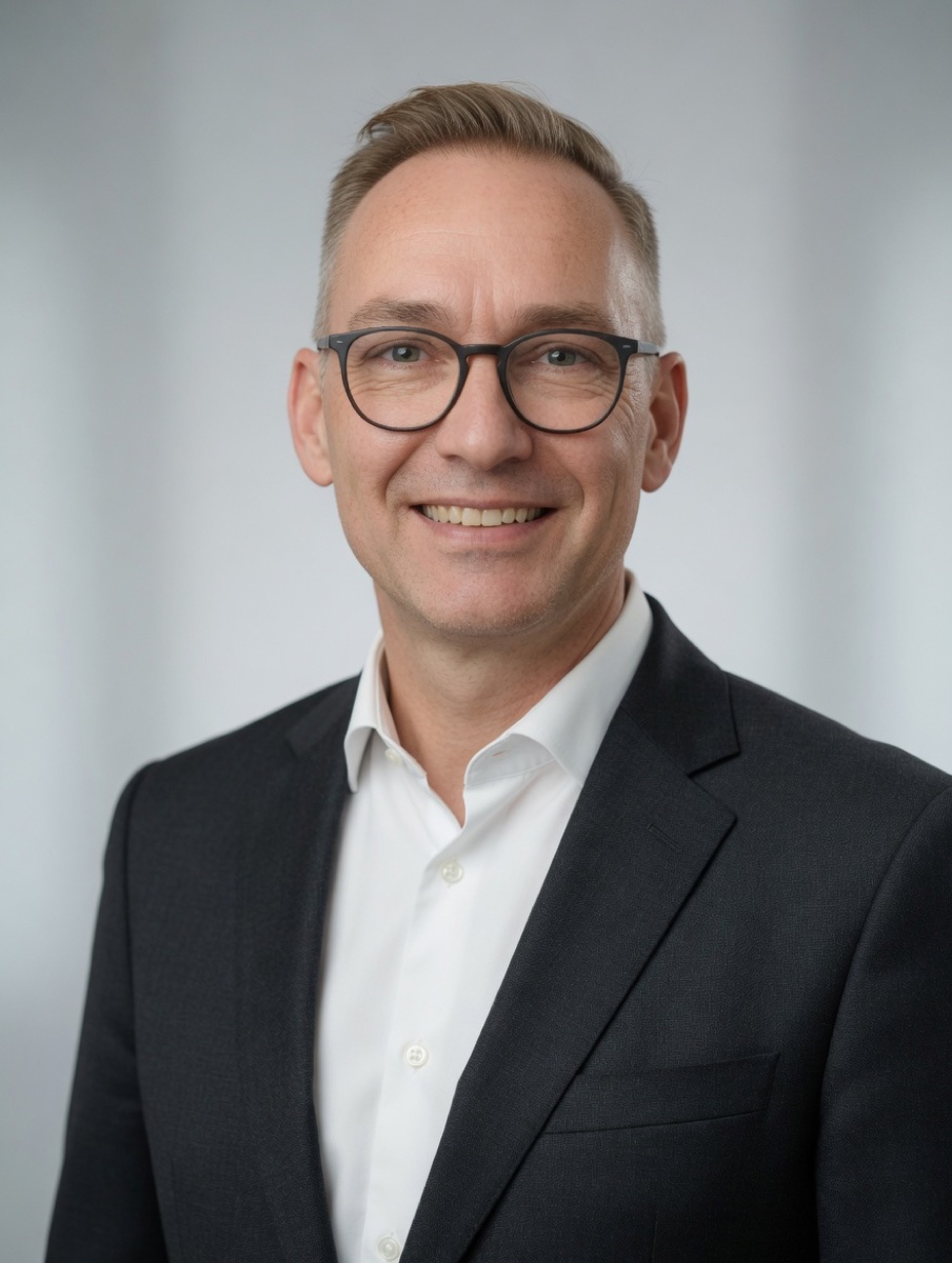 Daniel Curth, Geschäftsführer Hallensia Versicherungskontor